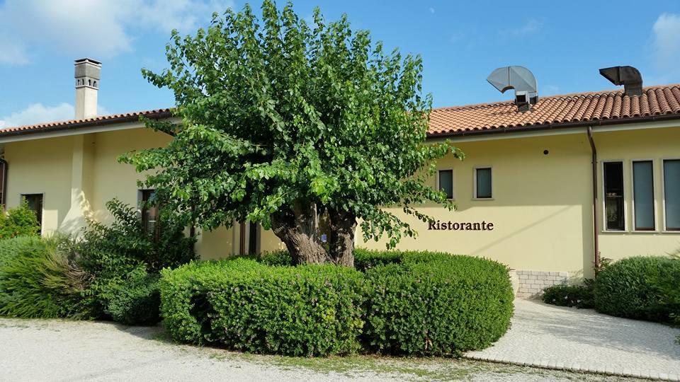 Hotel Casale 900 Paestum Exterior photo